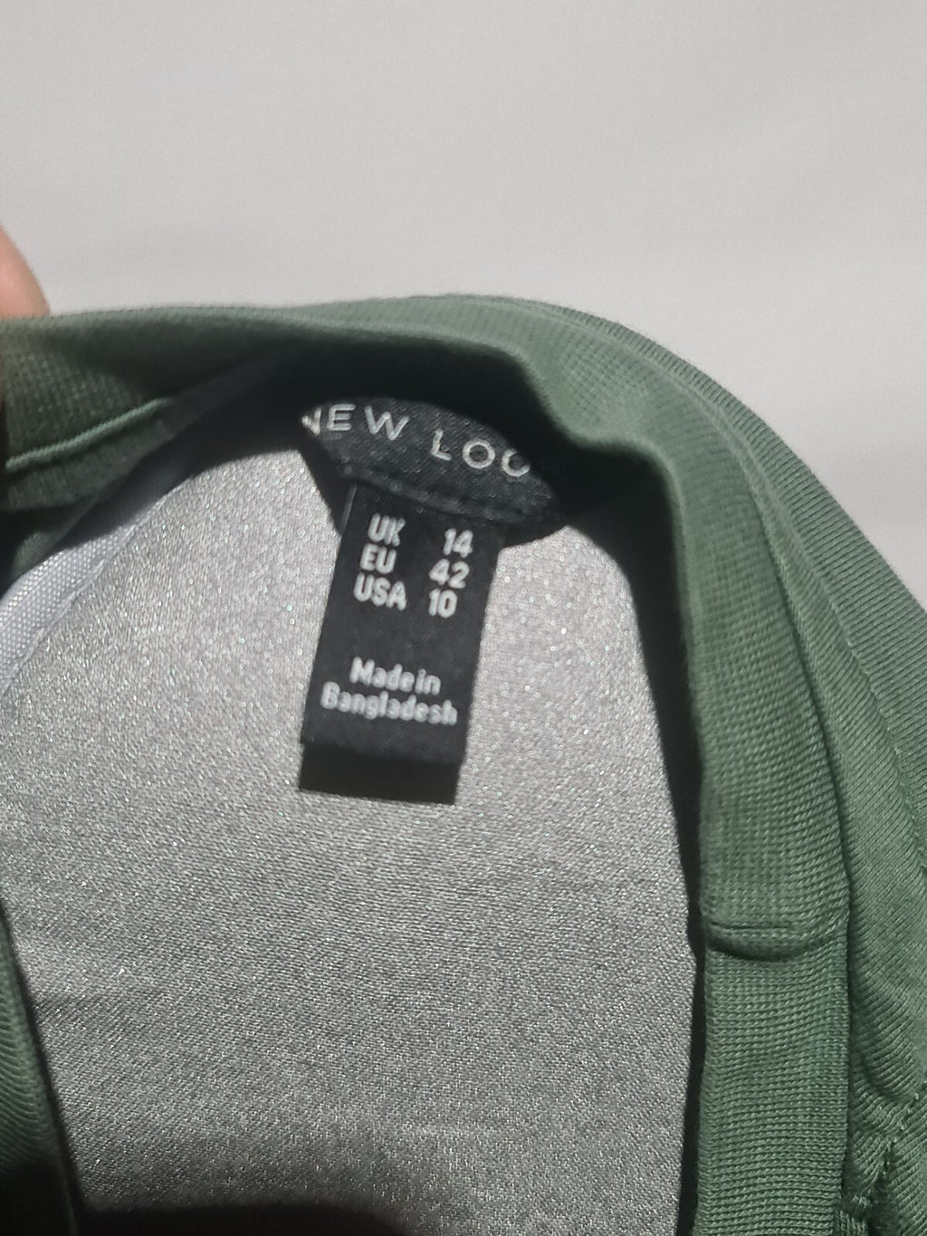 New Look sage green cropped T-shirt