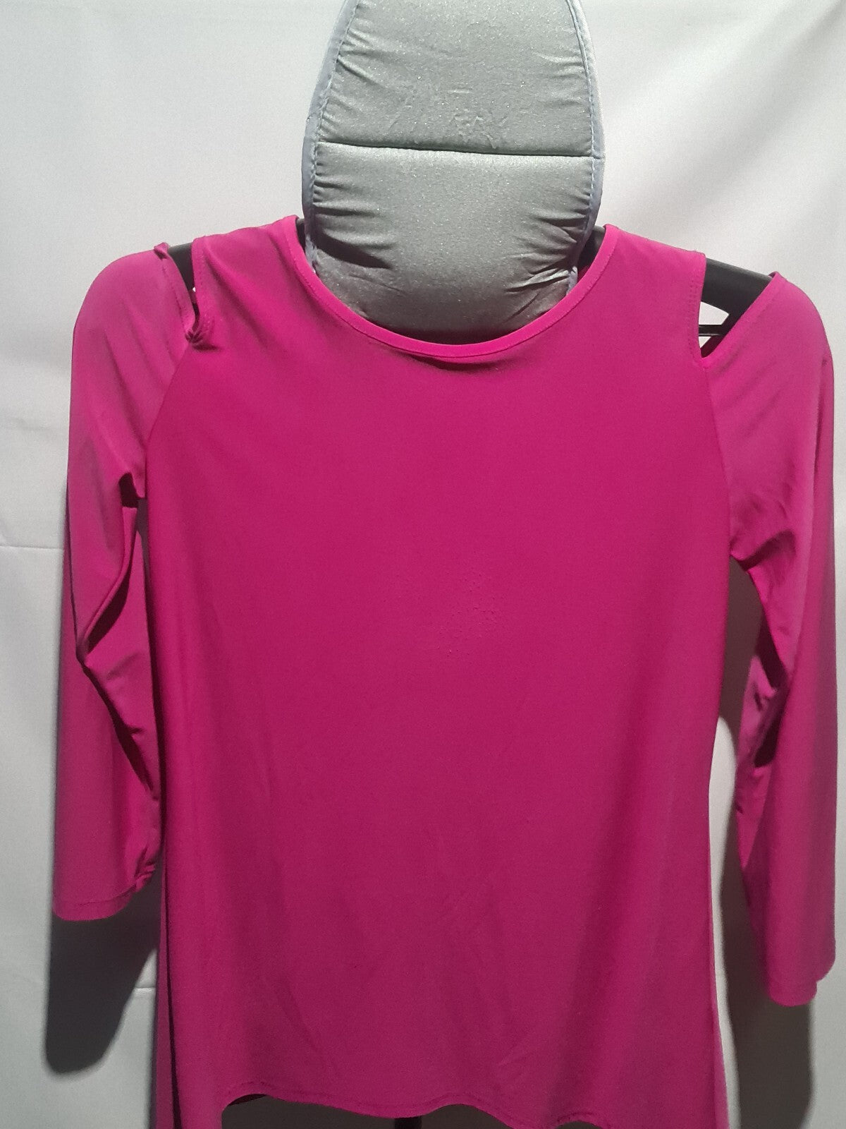 Mr Max fuchsia cold shoulder top