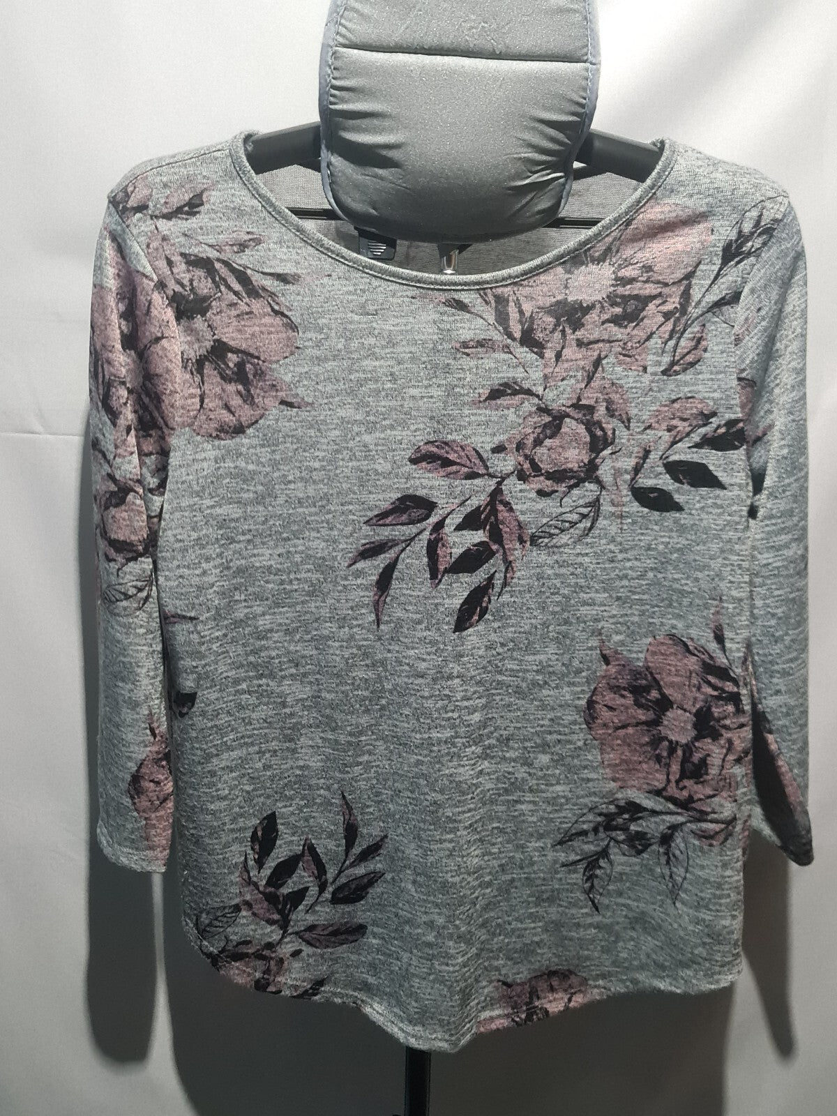 Gray floral long sleeve top