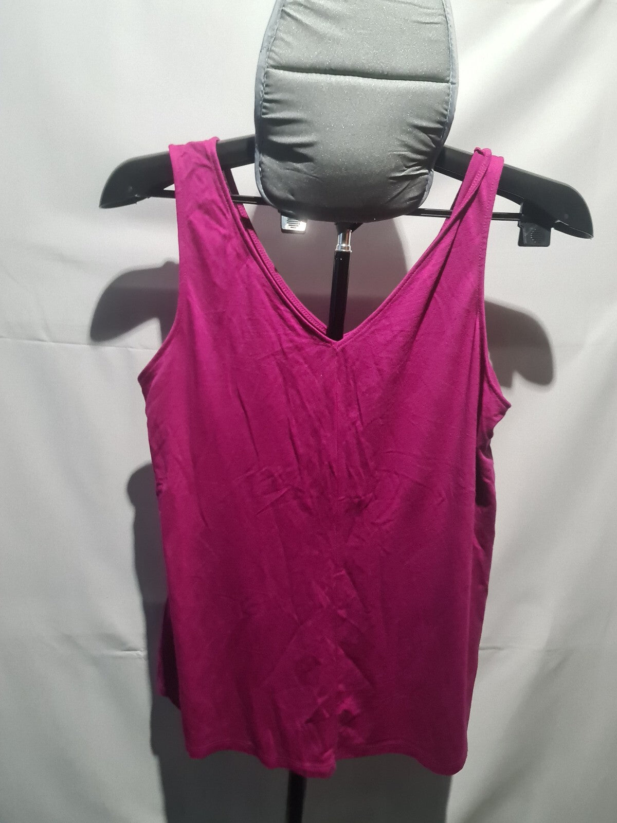 George fuchsia sleeveless button front top