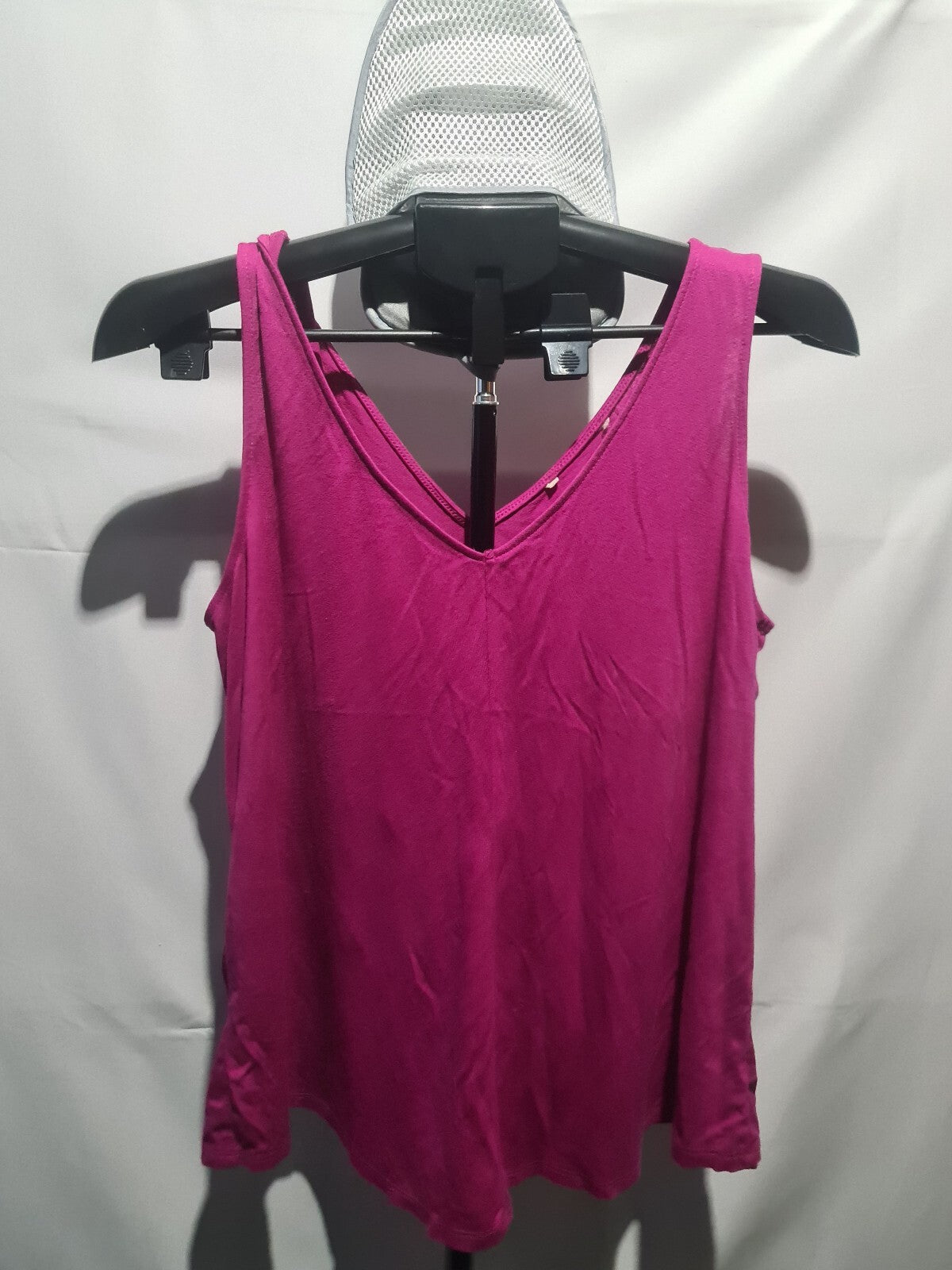George fuchsia sleeveless button front top