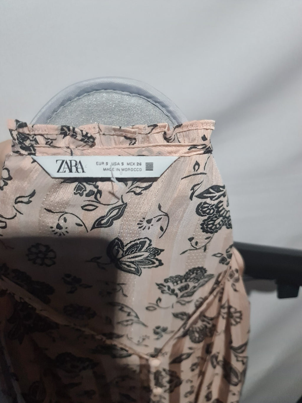 Zara beige floral blouse