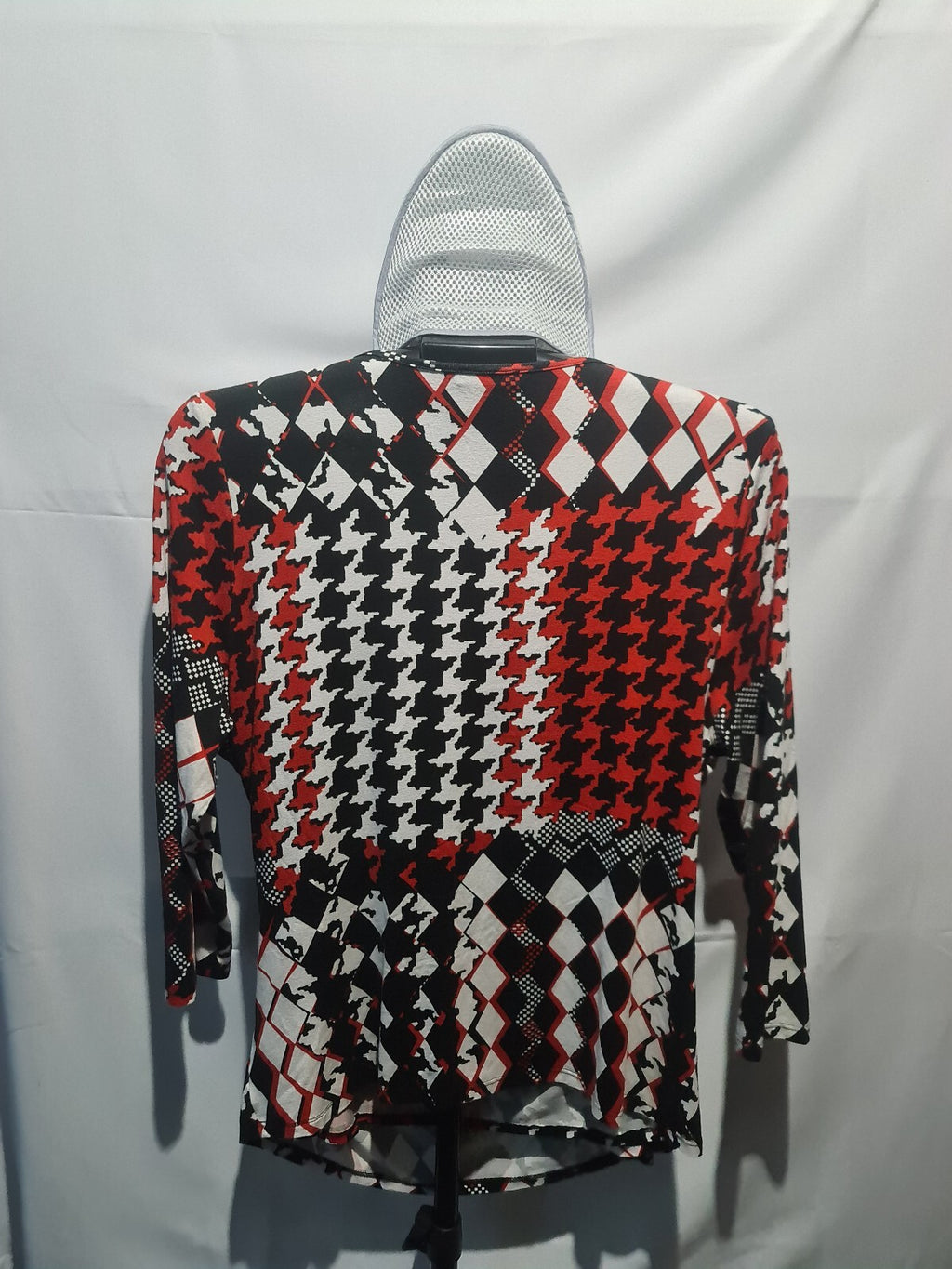 Planet red black and white patterned top