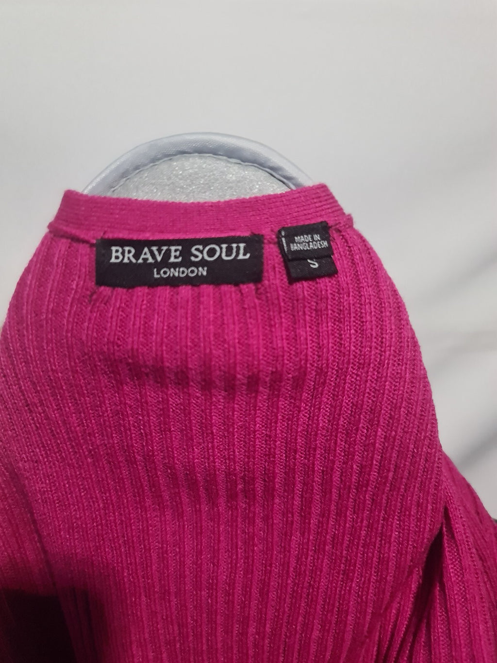 Bright pink ribbed cropped cardigan