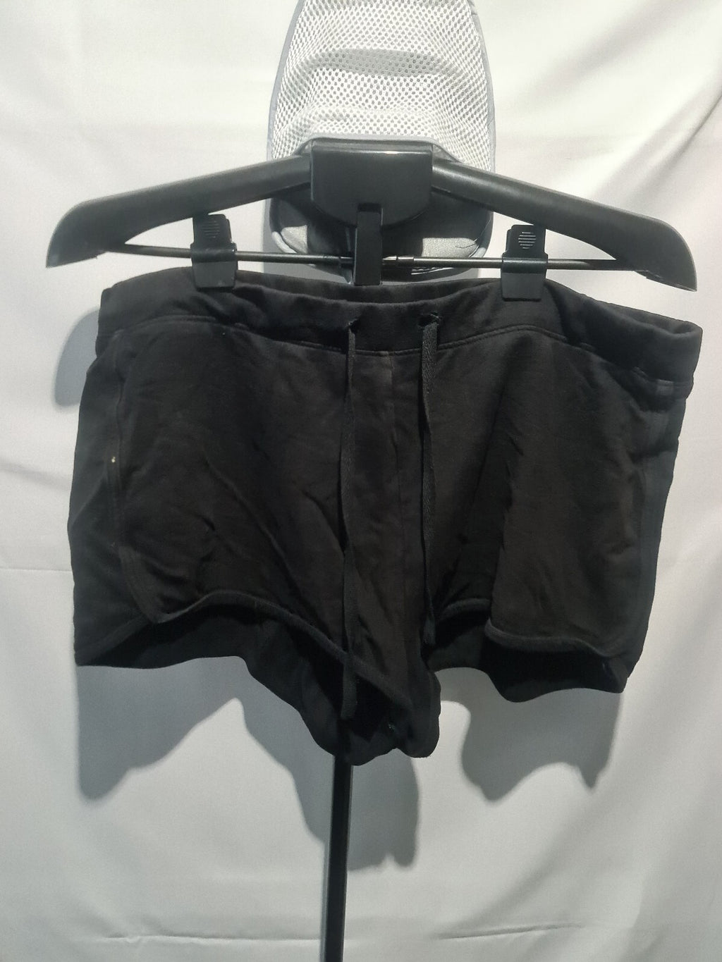 Papaya black shorts