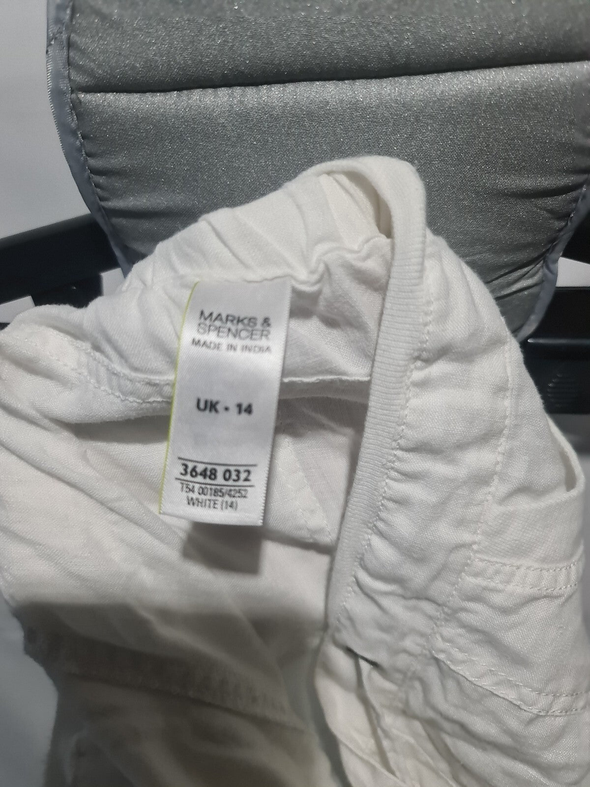 Mantaray white cropped trousers
