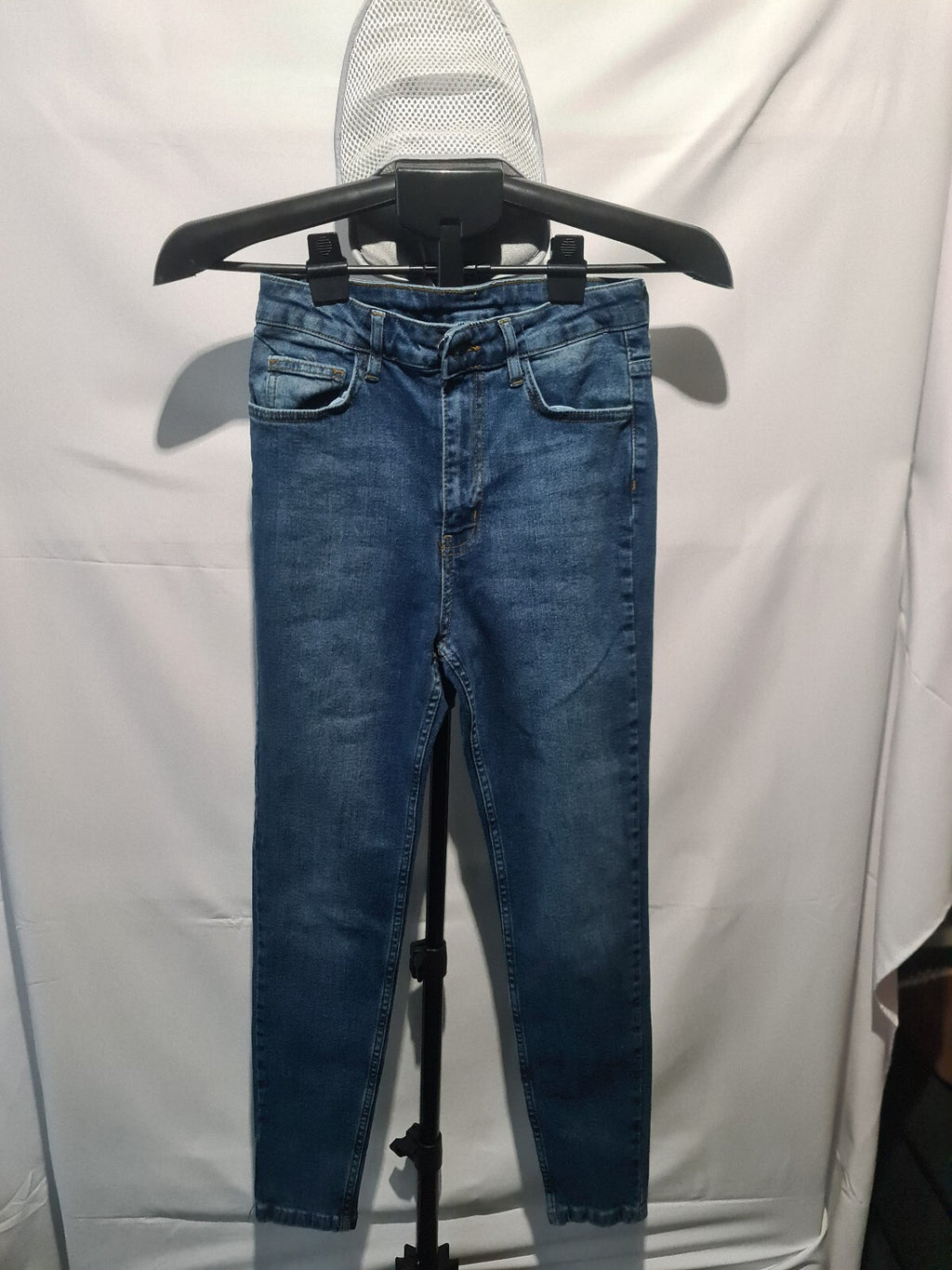 Blue skinny jeans
