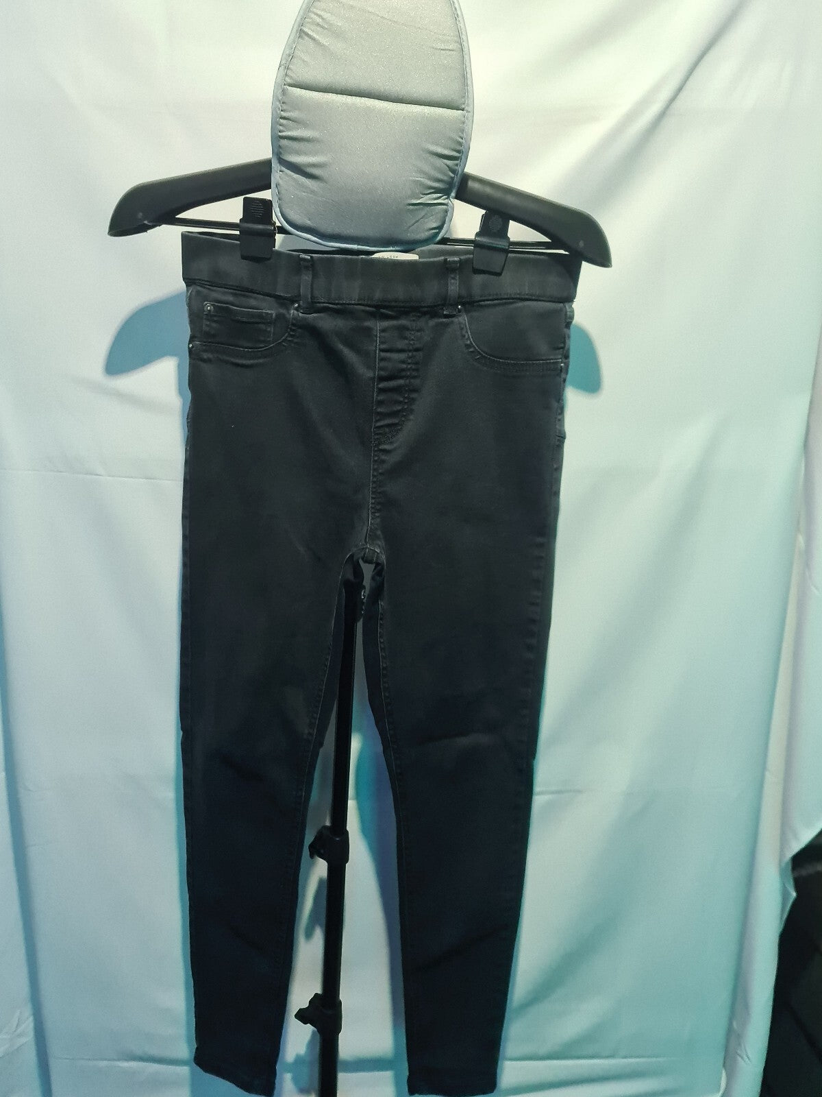Lift & Shape dark grey skinny jeans