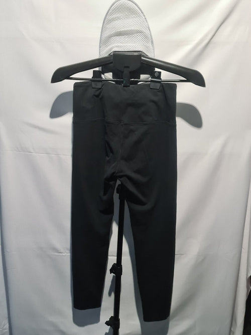 Black leggings