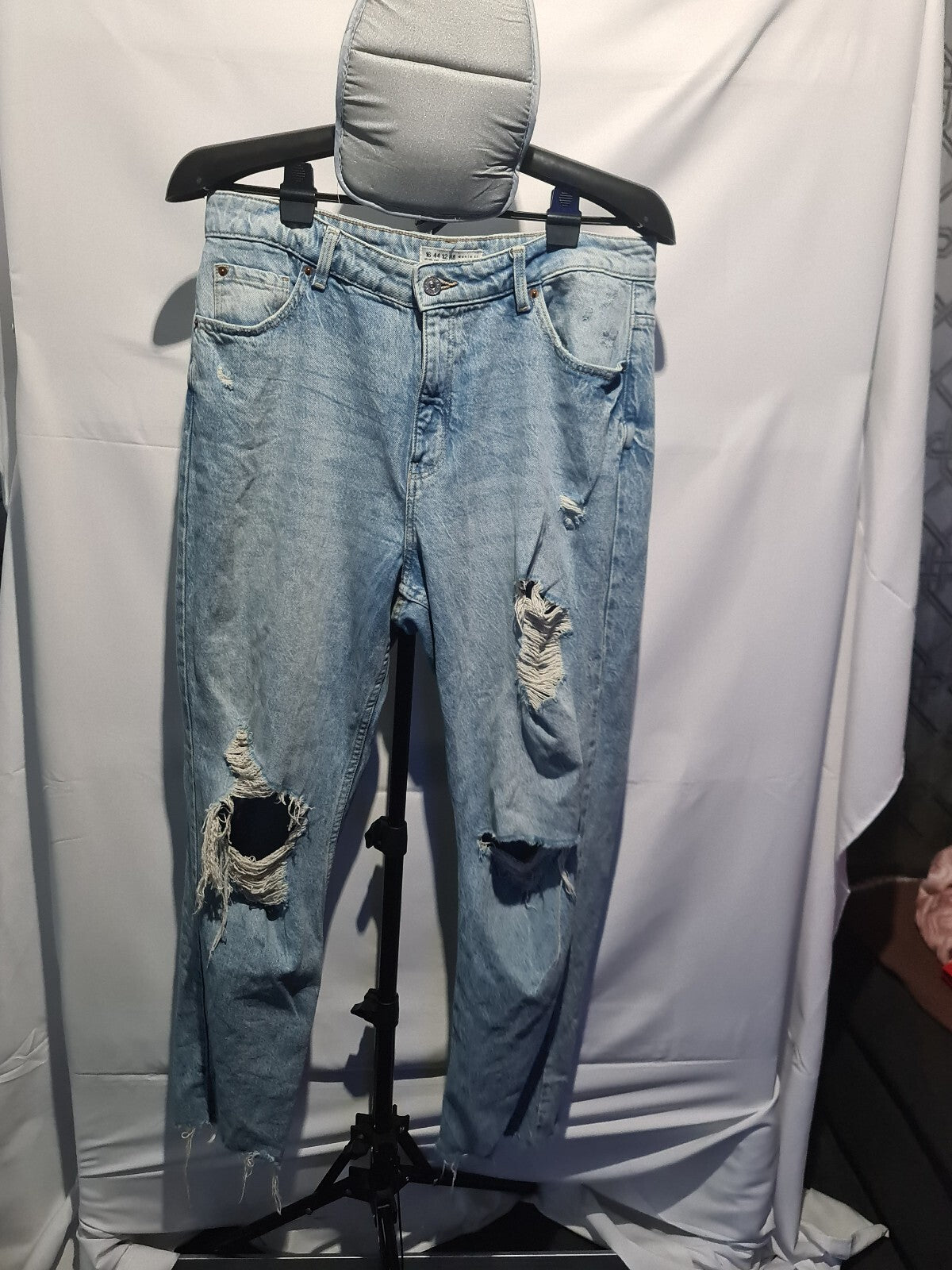 Light wash distressed jeans